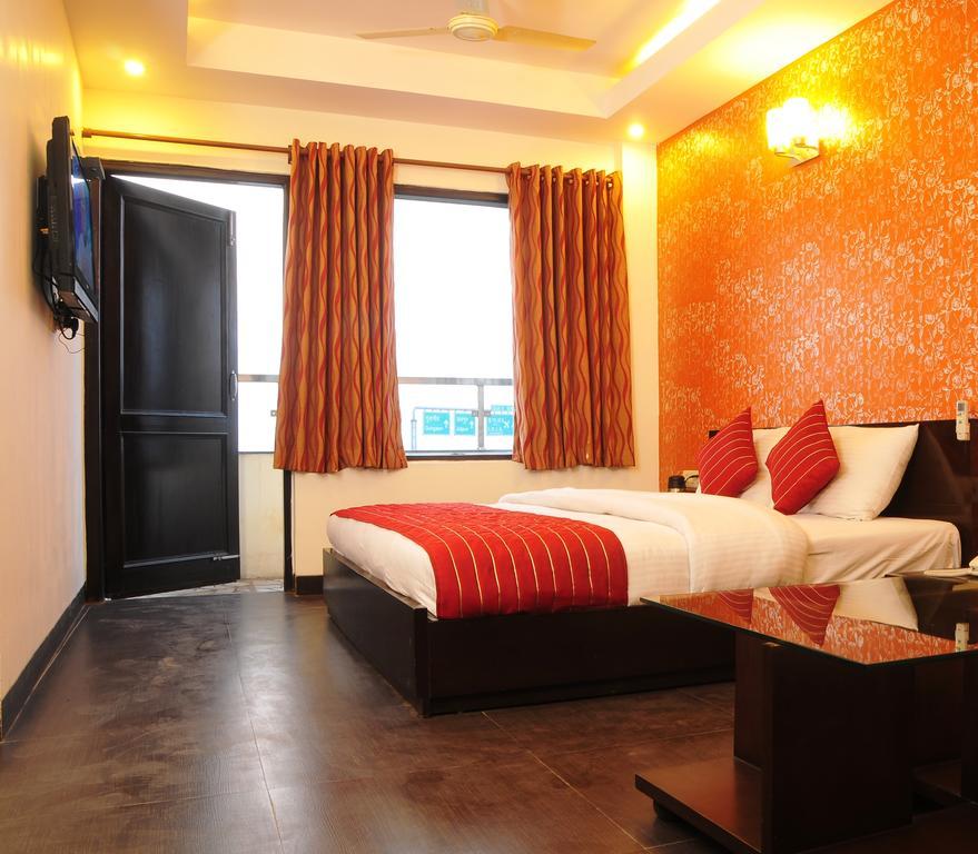 Airport Hotel Daya Capitol نيودلهي المظهر الخارجي الصورة