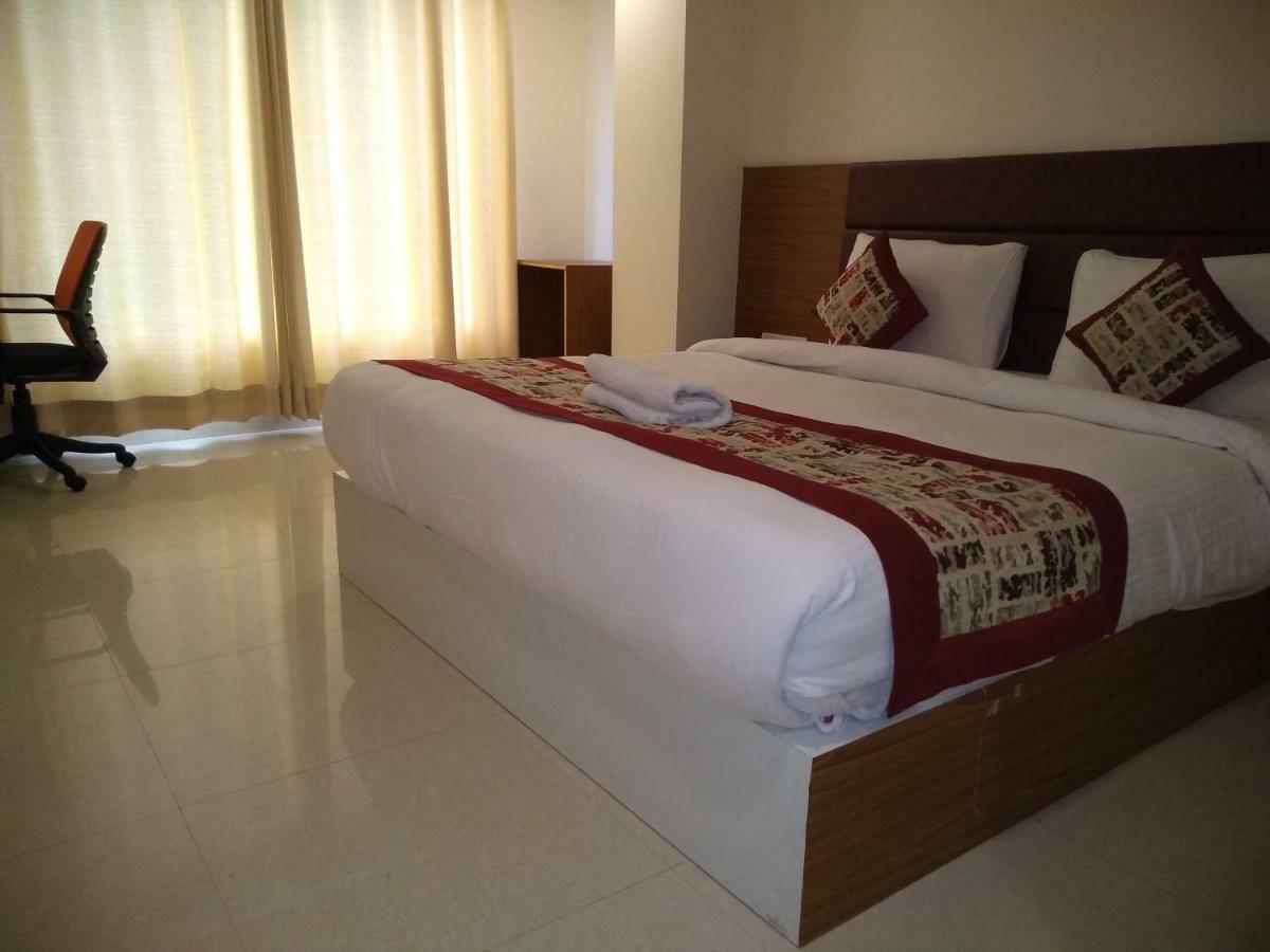 Airport Hotel Daya Capitol نيودلهي المظهر الخارجي الصورة